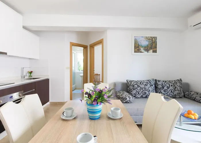 Nino3 Mit Balkon By Interhome * Malinska