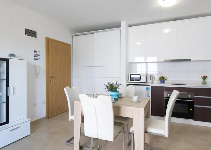 Nino3 Mit Balkon By Interhome * Malinska