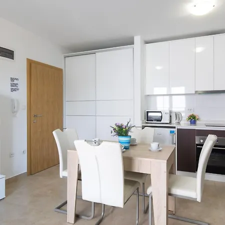 Nino3 Mit Balkon By Interhome * Malinska